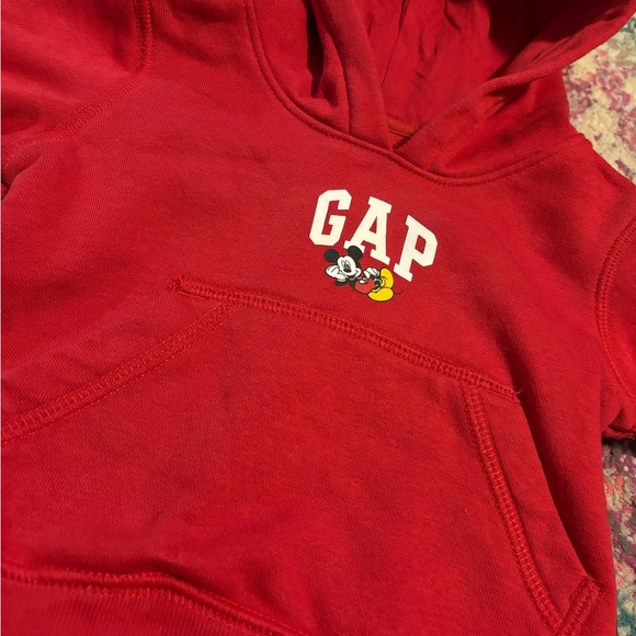 ⭐️5/$25 GAP Disney Mickey Red Hoodie - Picture 2 of 3